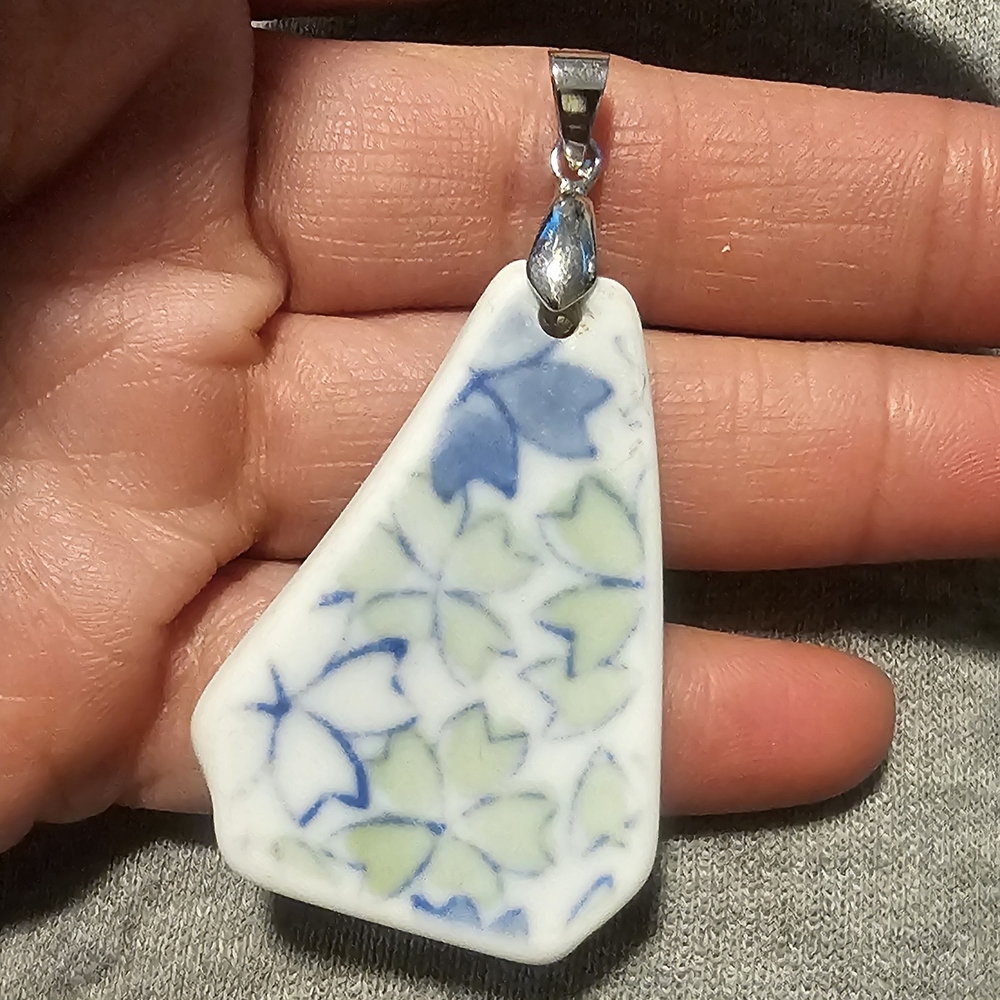 Floral Porcelain Pendant Necklace